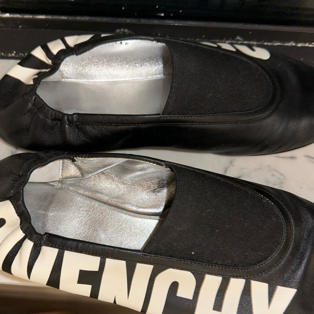 Givenchy flats